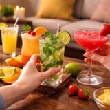 カクテル 飲み方